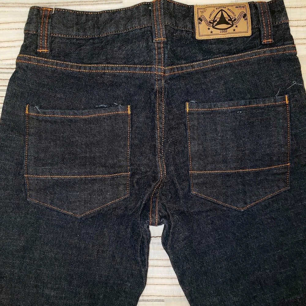 Active Relaxed Narrow Fit Jeans Size 28